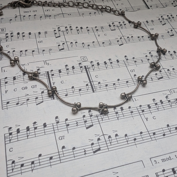 Elegant Silver Beaded Necklace - Picture 2 of 6